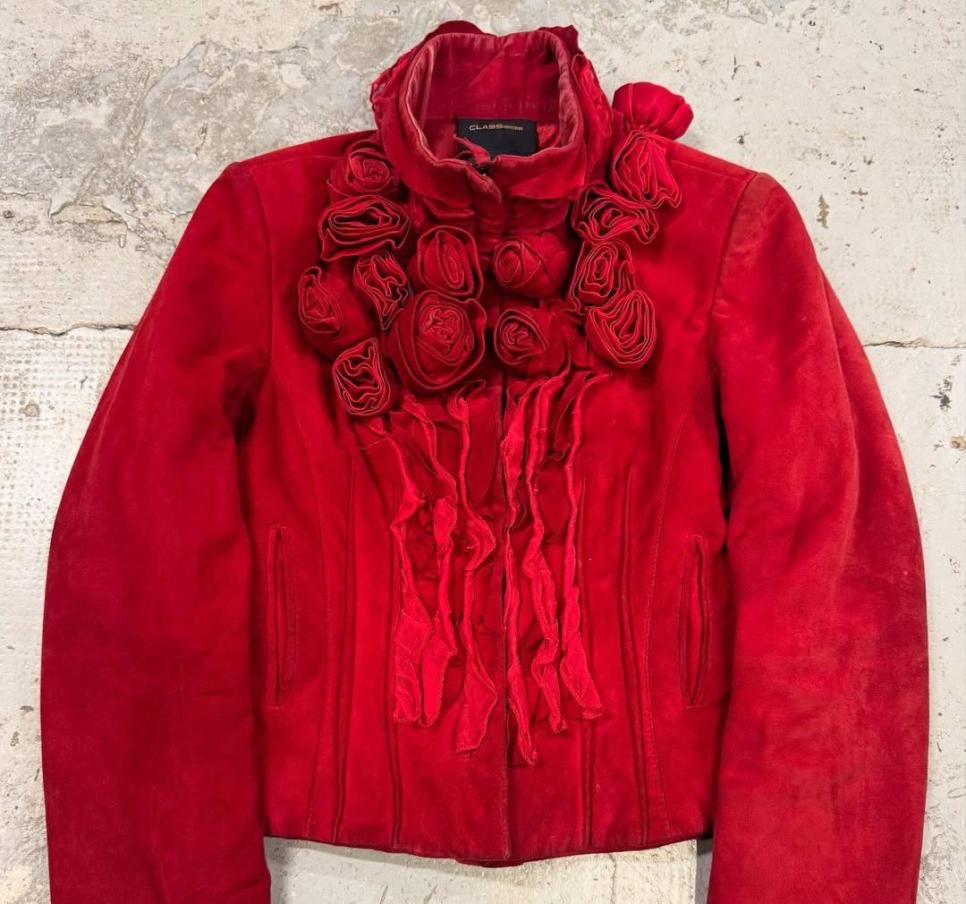 2000s Roberto Cavalli Red Roses Suede Leather Jacket 🌹Available on www.dolcevitahub.comWould yo